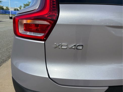 Used 2026 Volvo XC40 B5 Plus AWD/4WD image 9