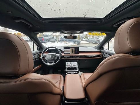 Used 2023 Lincoln Nautilus Reserve image 41