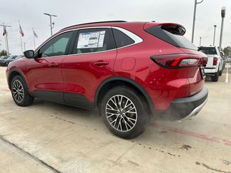 New 2026 Ford Escape SE video 3