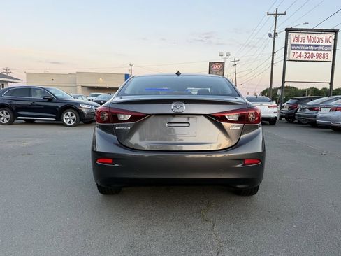 Used 2018 MAZDA MAZDA3 Grand Touring FWD image 5