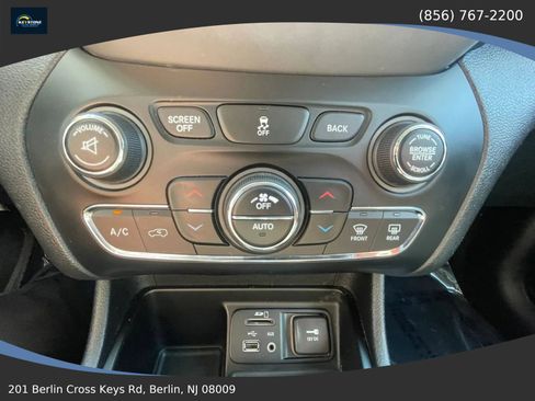 Used 2014 Jeep Cherokee Limited w/ Luxury Group image 25