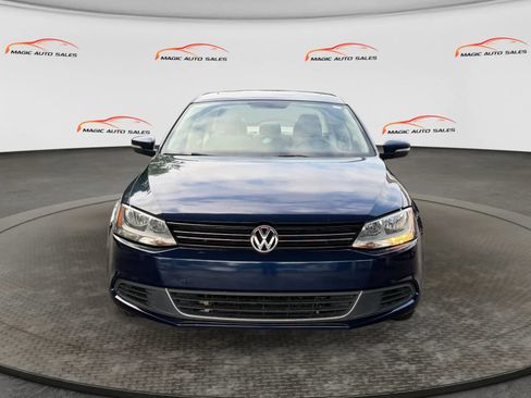 Used 2013 Volkswagen Jetta SE FWD image 3