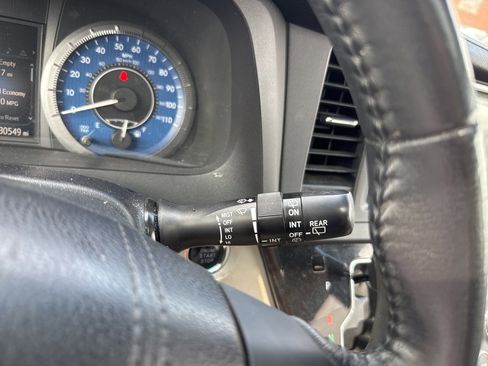 Used 2015 Toyota Sienna XLE image 36