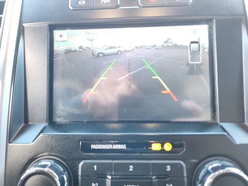 Used 2017 Ford F250 Lariat w/ Chrome Package image 30