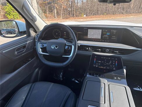 Certified 2025 INFINITI QX80 Sensory image 13