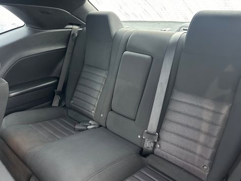 Used 2009 Dodge Challenger R/T image 12