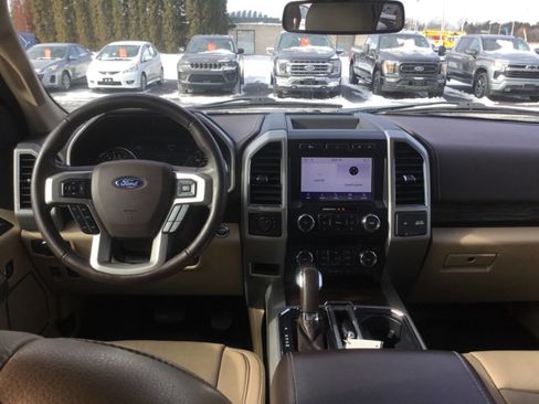 Used 2020 Ford F150 Lariat image 10