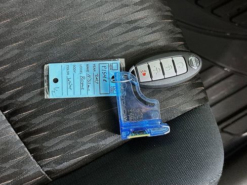 Used 2017 Nissan Rogue SV w/ Midnight Edition Package image 33