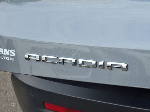 Certified 2023 GMC Acadia SLE w/ Driver Convenience Package image 30