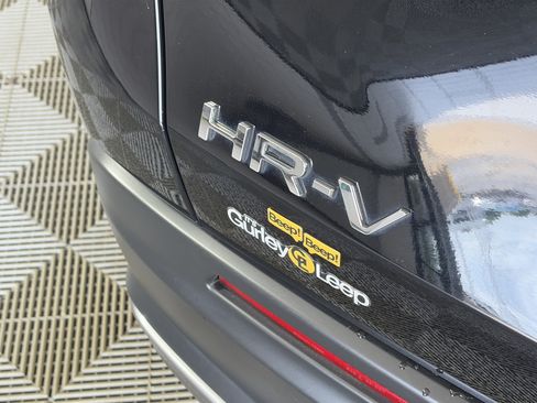 Used 2024 Honda HR-V Sport image 15