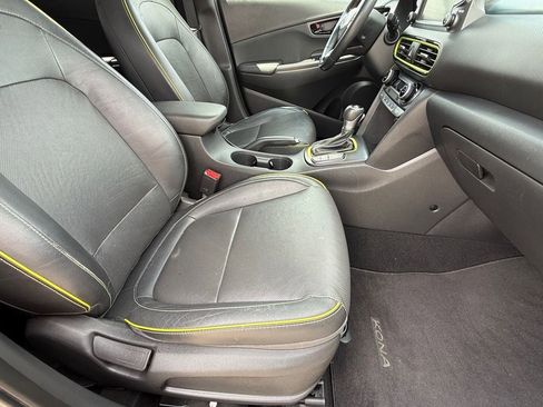 Used 2019 Hyundai Kona Ultimate FWD image 10