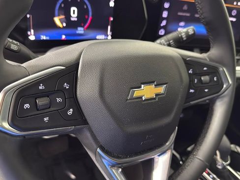 Used 2025 Chevrolet Trax LT w/ Driver Confidence Package image 23