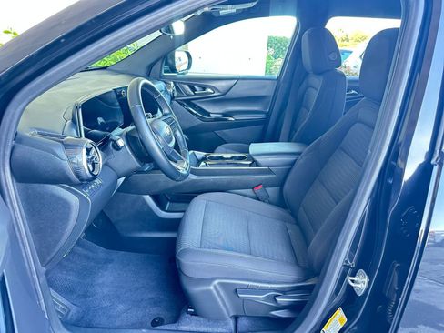 Used 2025 Chevrolet Equinox LT image 27