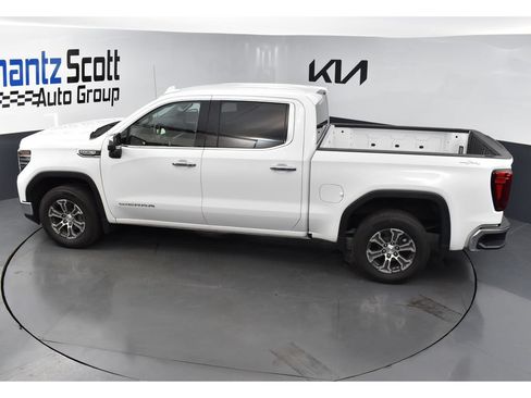 Used 2025 GMC Sierra 1500 SLT AWD/4WD image 11