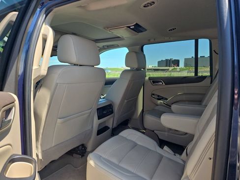 Used 2020 GMC Yukon XL Denali w/ Denali Ultimate Package AWD/4WD image 11