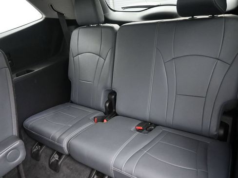 Used 2021 Buick Enclave Essence w/ Sound and Sites Package FWD image 15
