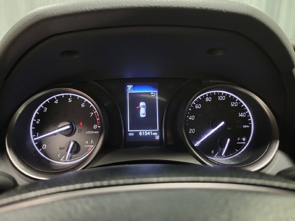 Used 2023 Toyota Camry SE FWD image 25