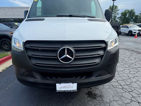 Used 2020 Mercedes-Benz Sprinter 3500 w/ Driver Convenience Package image 28