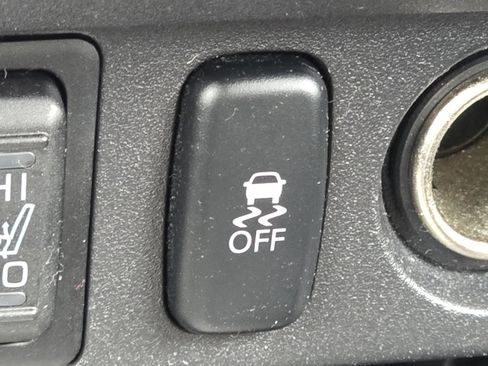 Used 2021 Mitsubishi Outlander Sport SE image 6