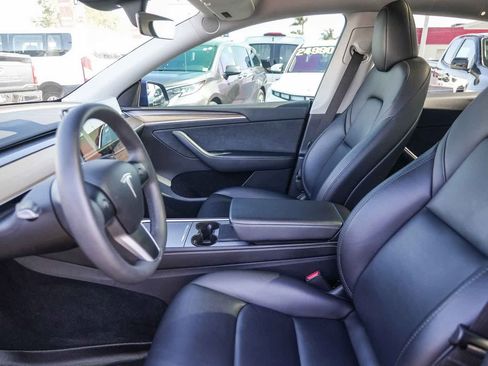 Used 2023 Tesla Model Y 2WD image 17