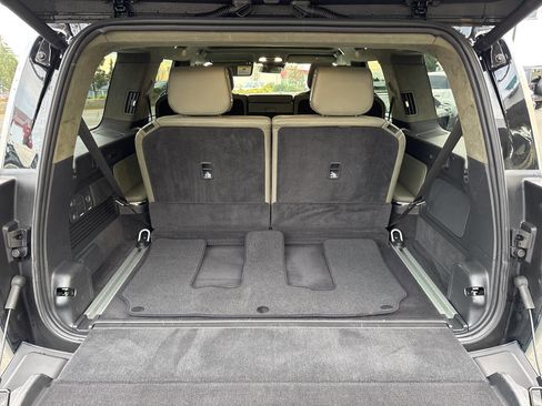 Used 2023 Rivian R1S Adventure image 7