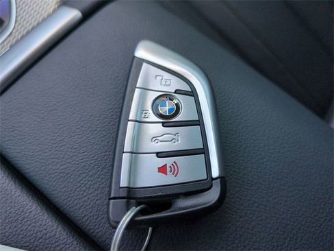 Used 2021 BMW X5 xDrive40i w/ M Sport Package image 36