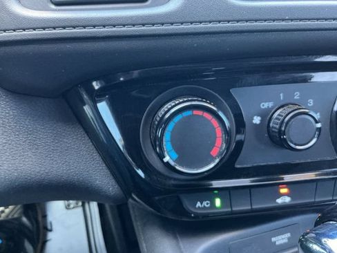 Used 2022 Honda HR-V Sport image 16