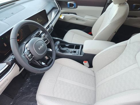 New 2025 Kia Sorento EX w/ Panoramic Sunroof Package image 9