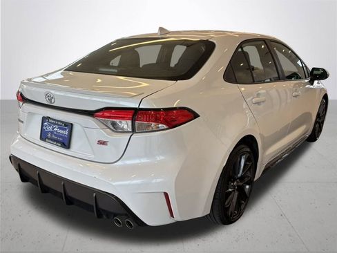 Used 2024 Toyota Corolla SE image 7