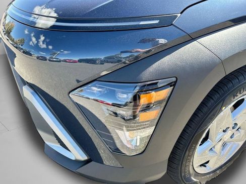 New 2026 Hyundai Kona SE image 12