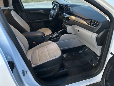 Used 2023 Ford Escape Active image 23