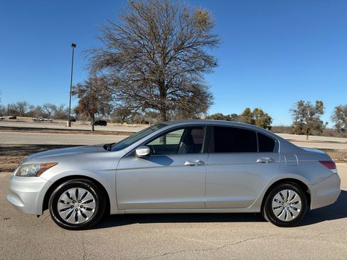 Used 2012 Honda Accord LX image 6