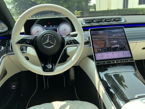 Certified 2023 Mercedes-Benz Maybach S 680 4MATIC image 30