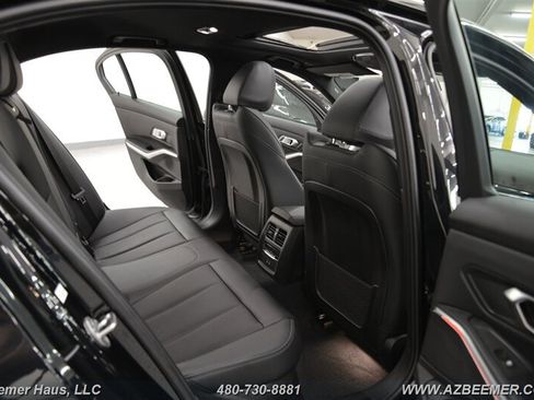 Used 2023 BMW 330i Sedan w/ Premium Package image 22