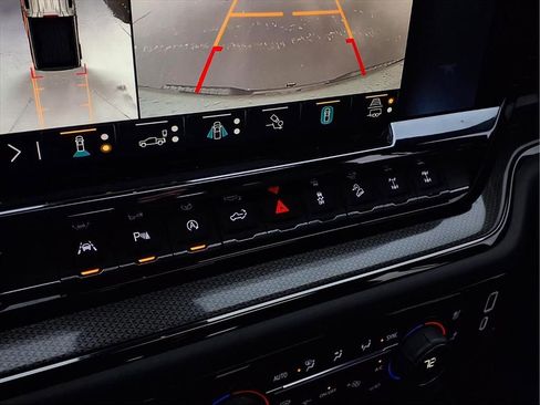 Used 2023 Chevrolet Silverado 1500 ZR2 w/ Technology Package image 7