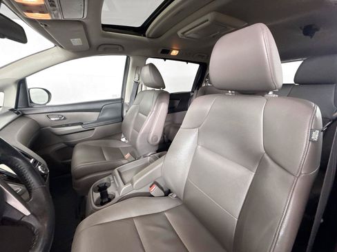 Used 2016 Honda Odyssey EX-L image 3