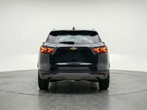 Used 2025 Chevrolet Blazer LT FWD image 7