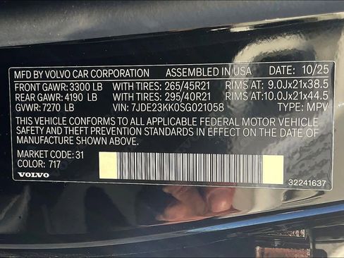 New 2025 Volvo EX90 Plus w/ Protection Package Premier image 36