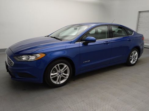 Used 2018 Ford Fusion S FWD image 2