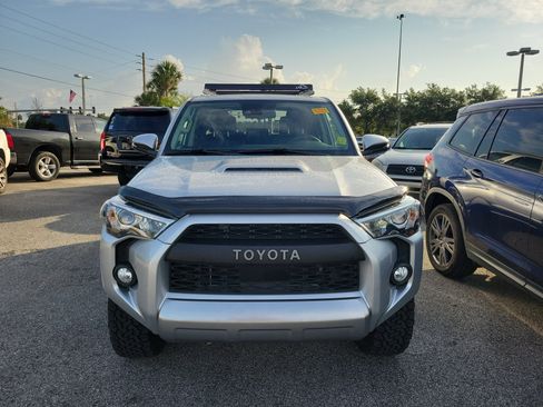 Used 2020 Toyota 4Runner TRD Off-Road Premium w/ Moonroof Package AWD/4WD image 2