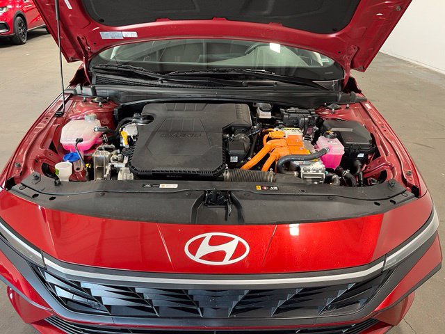 Used 2025 Hyundai Elantra SEL FWD image 9