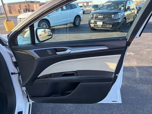 Used 2015 Ford Fusion Titanium image 37