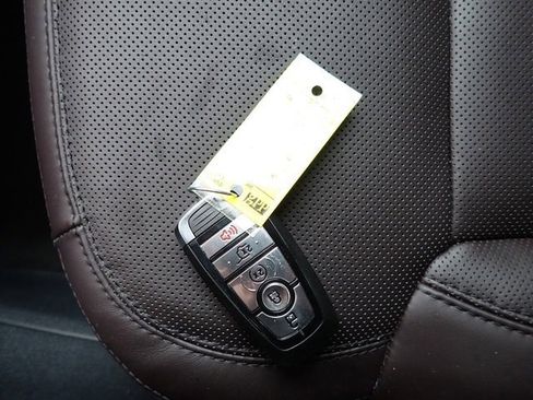 Certified 2025 Ford Expedition Max Platinum w/ Platinum Ultimate Package image 30