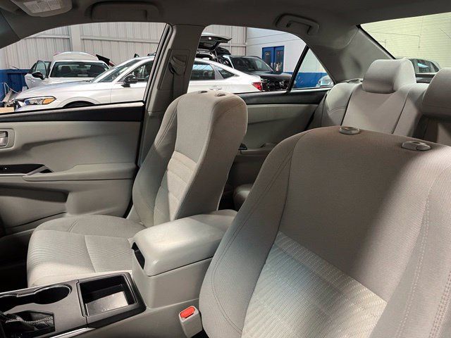 Used 2017 Toyota Camry LE FWD image 24