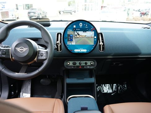 Used 2025 MINI Cooper Countryman S w/ Comfort Package Max image 19