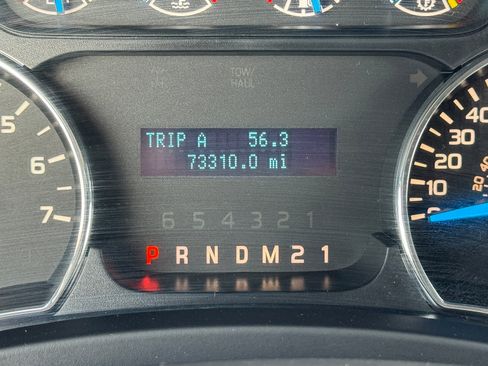 Used 2014 Ford F150 XLT w/ Trailer Tow Package image 16