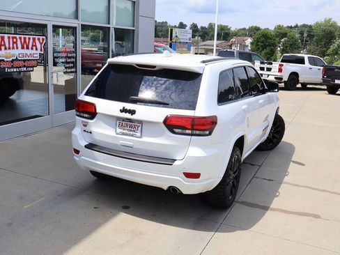 Used 2019 Jeep Grand Cherokee Altitude AWD/4WD image 38