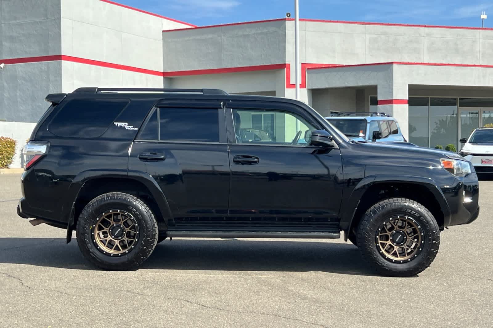 Used 2021 Toyota 4Runner TRD Off-Road AWD/4WD image 6
