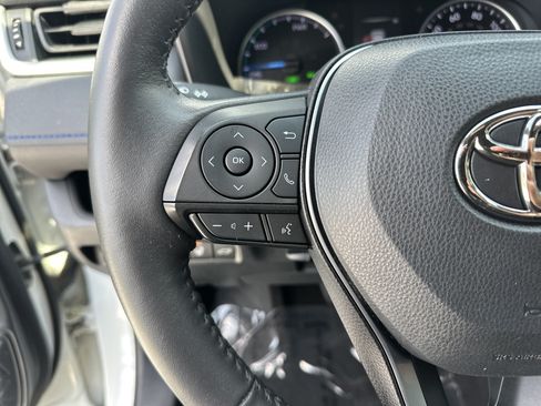 Used 2022 Toyota RAV4 SE w/ Convenience Package AWD/4WD image 19
