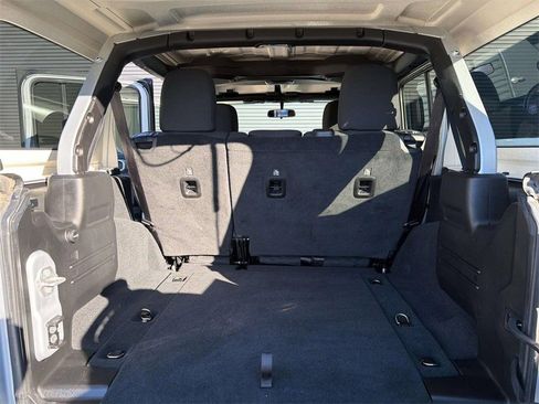 Used 2023 Jeep Wrangler Sport S image 19